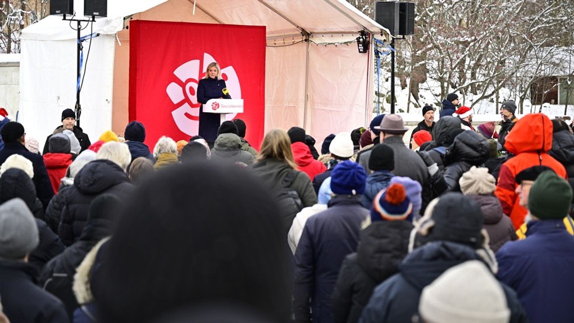 Andersson vill väldigt gärna ge en bild av sig själv som en stark ledare. Men mer och mer visar på att hon inte har kontroll över partiet eller oppositionen. Foto: Magnus Lejhall/TT