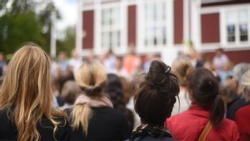 Genrebild från skolavslutning. Bild:  Henrik Montgomery / TT