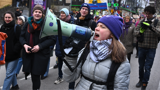 ”Vafan, grön omställning va, vafan, grön omställning va!” FOTO: Claudio Bresciani/TT