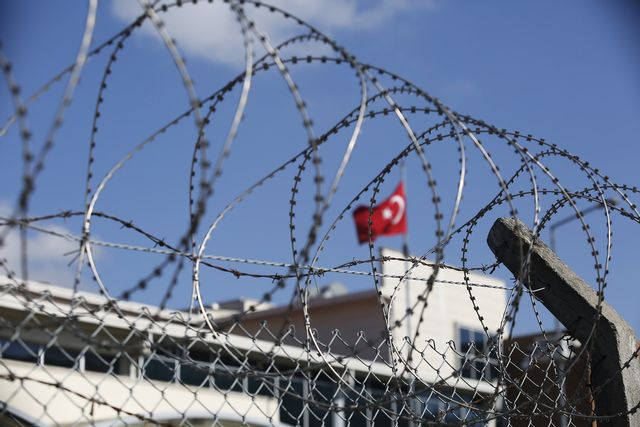 Den svenske journalisten Joakim Medin ska ha flyttats till ett högsäkerhetsfängelse i Turkiet. Arkivbild. Foto: Mehmet Guzel/AP/TT