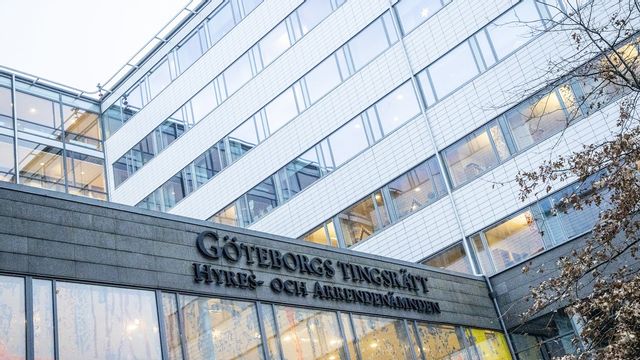 Fem unga åtalas för bland annat mordförsök.
Foto: Adam Ihse/TT.