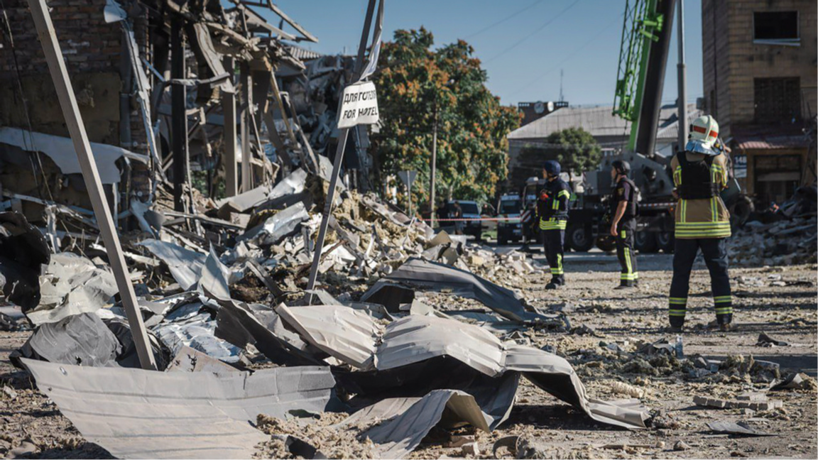 Rasmassorna i Donetsk. Foto: Ukrainian Emergency Service/AP/TT