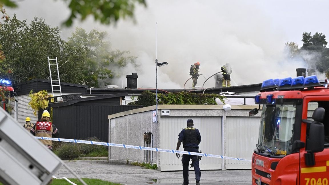 Explosion vid en bostad i Hässelby villastad i nordvästra Stockholm. Det är den andra i Hässelby på bara en vecka. Foto: Henrik Montgomery / TT