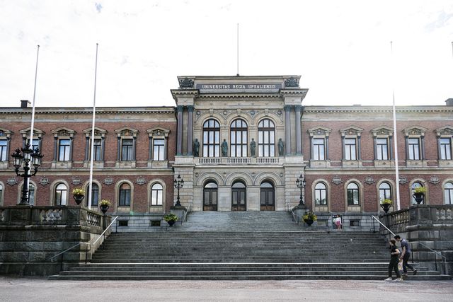 Universitetshuset i Uppsala, med än så länge få förbipasserande studenter. Foto: Magnus Lejhall/TT