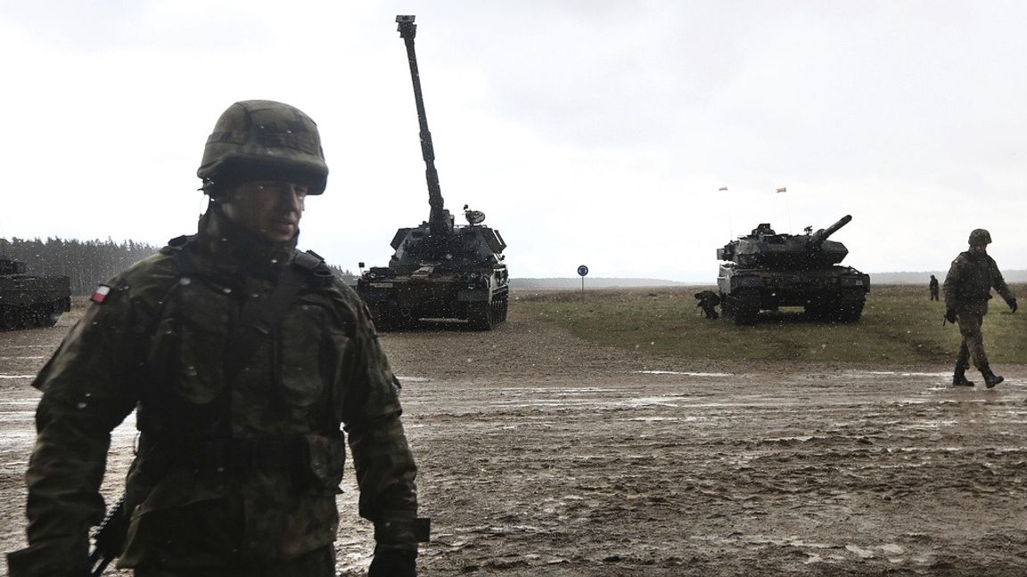 Polska soldater i samband med en Natoövning i nordöstra Polen. Arkivbild. Foto: Czarek Sokolowski/AP/TT