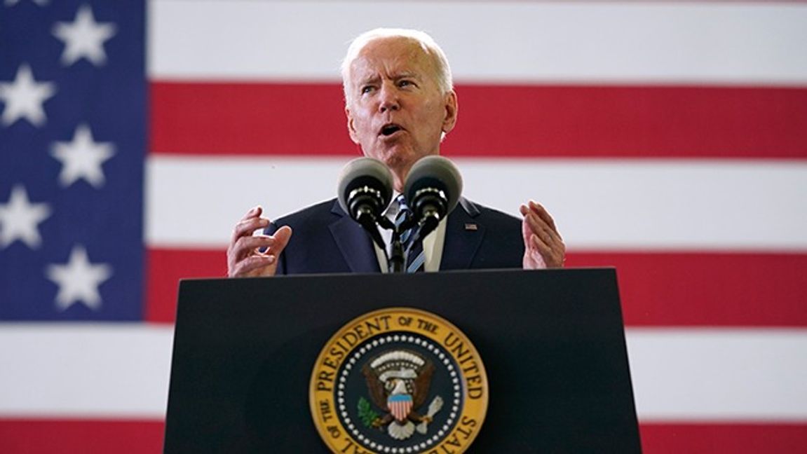 Biden håller tal I Suffolk. Foto: Patrick Semansky/AP/TT