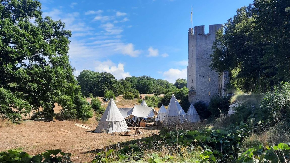 Ett medeltida knektläger vid Visby ringmur. Foto: Privat