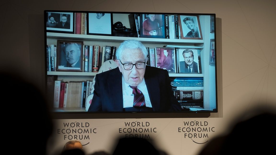 Henry Kissinger via videolänk i ”World economic forum” i Davos. Foto: Markus Schreiber/AP/TT