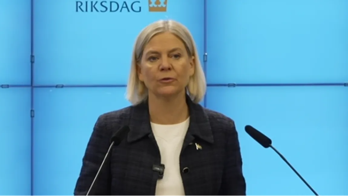 Magdalena Andersson under fredagens pressträff. Foto: Skärmdump via SVT