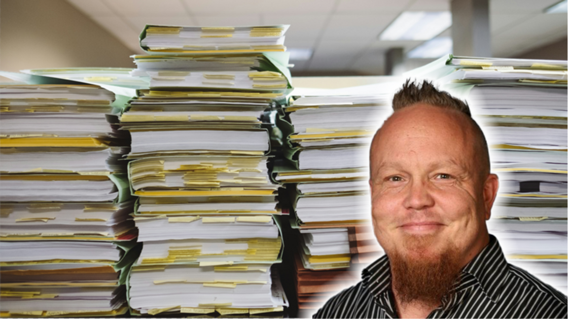 Om eleverna bara visste vad deras lärare har att hantera så skulle de inte klaga så mycket över proven. Foto: Wesley Tingey, Unsplash