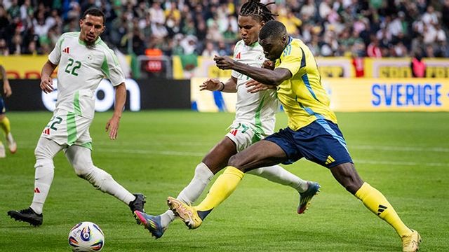 Tremålsskytten Ken Sema på väg att ta Sverige till en VM-titel. Christine Olsson / TT