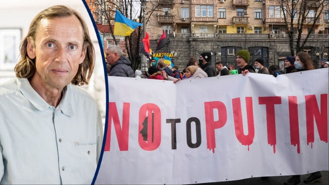 Demonstranter i Kiev säger nej till Putin.  Den svenska fredsrörelsen säger inte mycket. Foto: Efrem Lukatsky/AP/TT