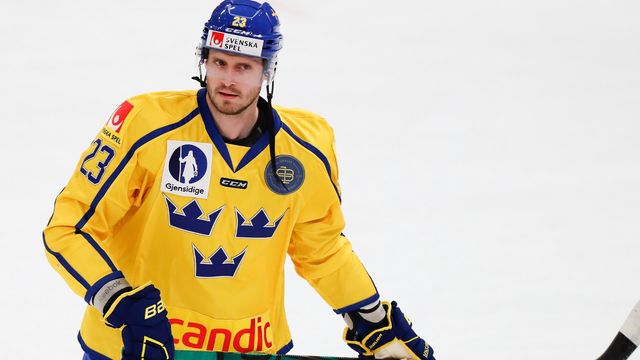 Oliver Ekman Larsson var hyggligt nöjd efter matchen. Christine Olsson/TT (arkivbild)