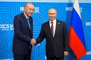 Turkiets president Recep Tayyip Erdogan och hans ryske kollega Vladimir Putin, fotograferade på ett möte i Kazan i Ryssland i höstas. Alexander Zemlianichenko/AP/TT
