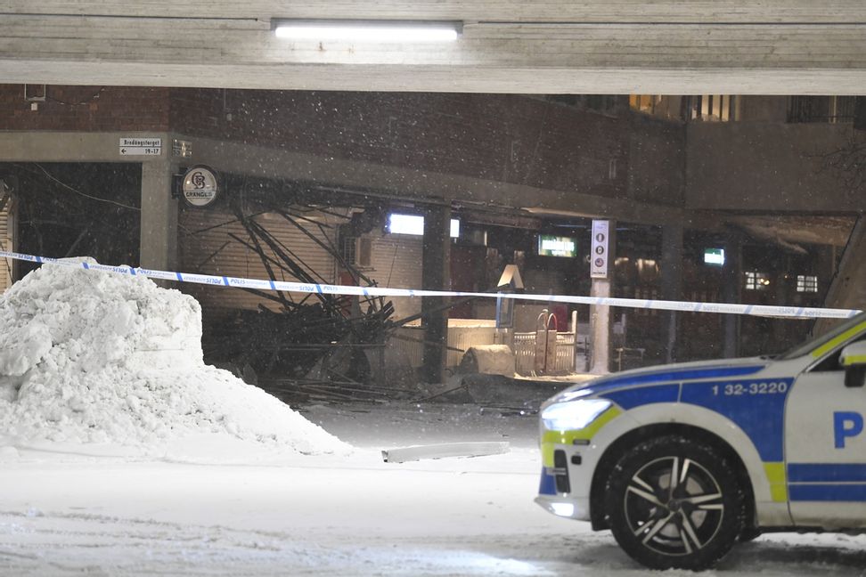 En explosion skedde vid en restaurang i Bredäng södra Stockholm under natten till lördagen. Foto: Oscar Olsson/TT