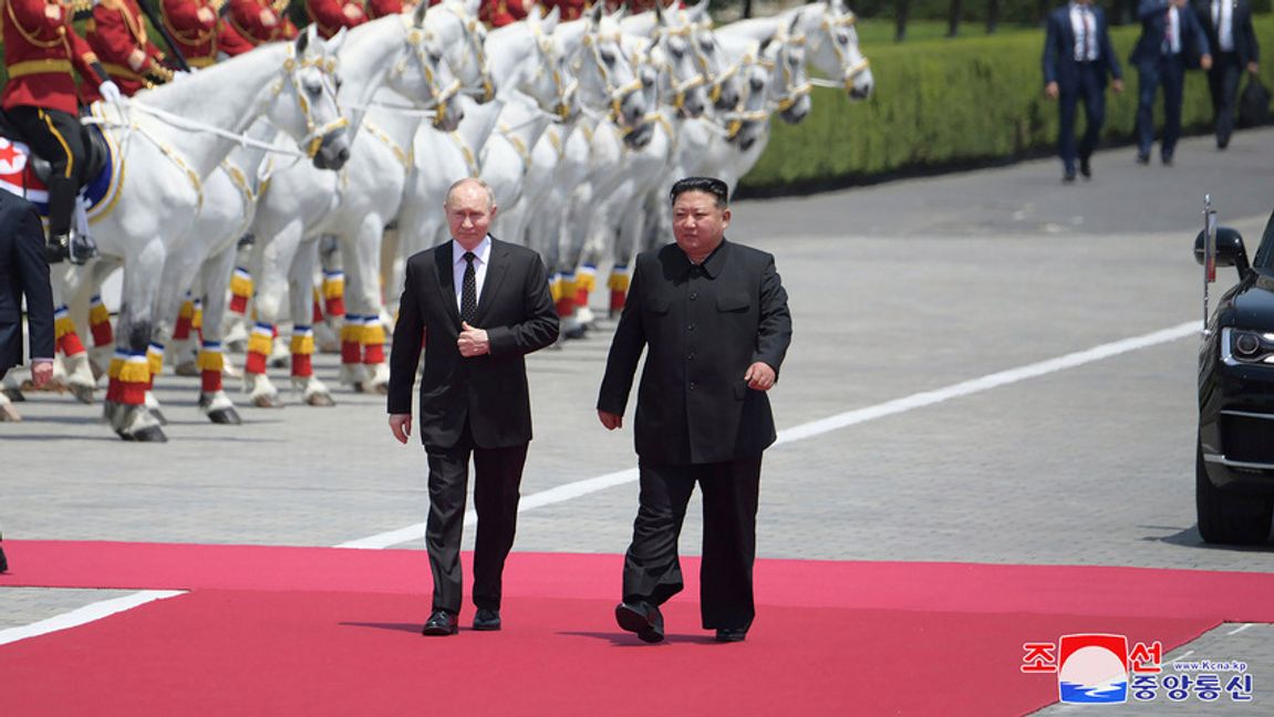 Rysslands president Vladimir Putin tillsammans med Nordkoreas diktator Kim Jong Un. Arkivbild. Foto: Nordkoreanska regimen/Korean Central News Agency via AP/TT