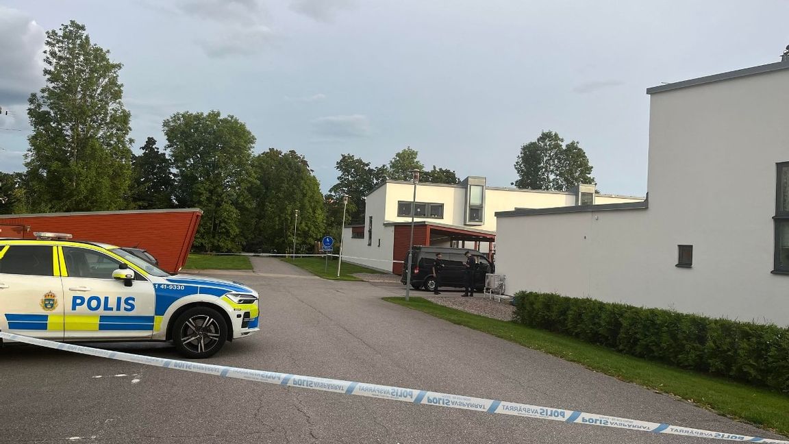 En man i 30-årsåldern skadades i en skottlossning på Nytorgsgränd i centrala Nyköping under söndagen. Foto: Isabelle Eriksson