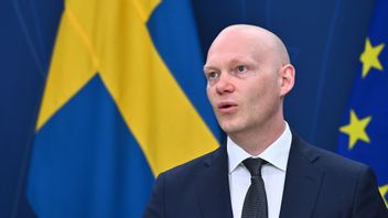 Finansmarknadsminister Niklas Wykman (M) under tisdagens pressträff om lättnader av bolåneregler. Foto: Claudio Bresciani/TT