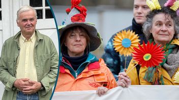 Medlemmar i Klimaseniorinnen utanför domstolen i Strasbourg förra året. Foto: Jean-Francois Badias/AP/TT