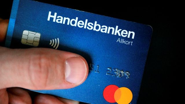 Stigande räntor kommer inte bara riskera att boende tvingas att sälja, det kommer också att kraftigt minska konsumtionen. Foto: Janerik Henriksson/TT