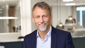  Tobias Fransson, chef för hållbarhet, finans och kommunikation på AP4. Pressbild: AP-fondens bildbank 