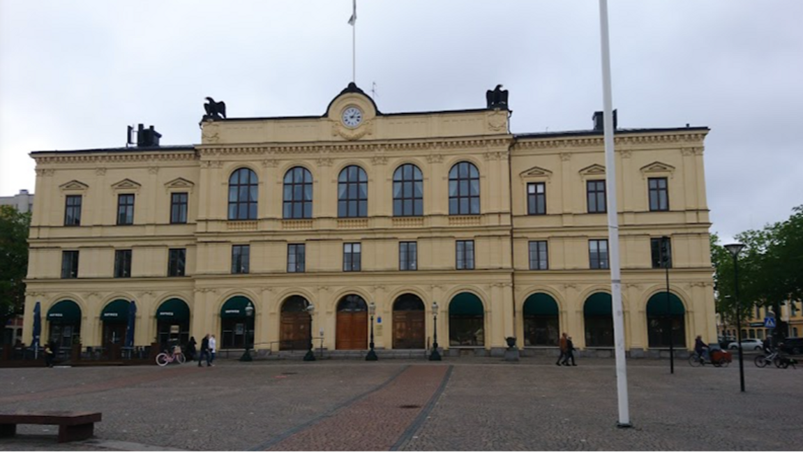 Värmlands tingsrätt. På fredagen dömdes lokalpolitikern från Sunne till tolv års fängelse för mordförsök. Foto: Google Maps