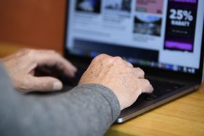 E-handeln ökar under första kvartalet. Arkivbild. Foto: Henrik Montgomery/TT