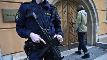 Terrorrättegången har börjat i Stockholms tingsrätt. Foto: Jonas Ekströmer/TT