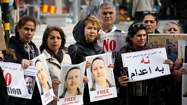 En demonstration för den svensk-iranske läkaren och forskaren Ahmadreza Djalali i Stokholm i lördags den 14 maj. Foto: Anders Wiklund/TT