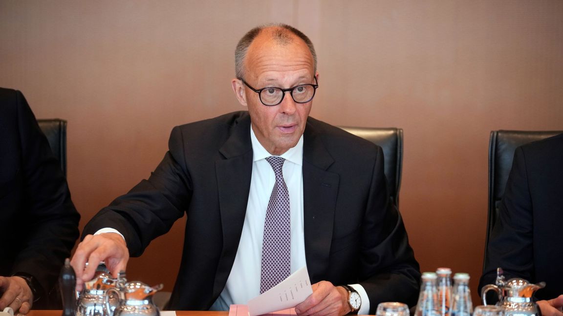 Förbundskansler Friedrich Merz regering ökar Tysklands skuldsättning kraftigt för att finansiera försvaret. Foto: Ebrahim Noroozi/AP/TT
