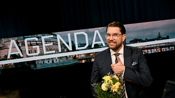 Sverigedemokraterna ökar för tredje månaden i rad. 