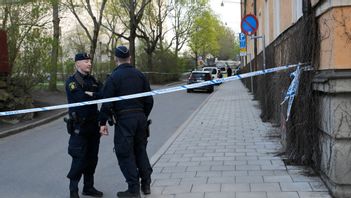 En tonårspojke har häktats misstänkt för en dödsskjutning i Stockholm. Arkivbild. Foto: Janerik Henriksson/TT 