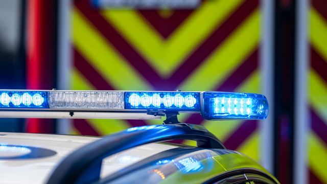 Det är vinterväglag på platsen och polisen manar till försiktighet i trafiken. Johan Nilsson/TT