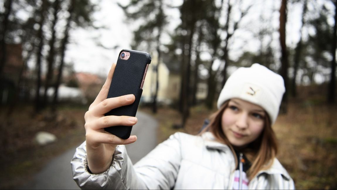 Folkhälsomyndigheten ger rekommendationer om skärmanvändande. Foto: Jessica Gow/TT