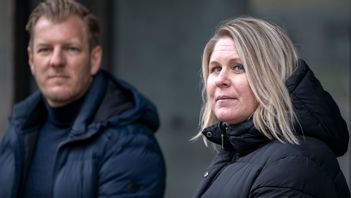 Jonas Lander, polis, och Ulrika Lindh, projektledare, arbetar med projektet Trygg relation – fri från våld i Malmö. Foto: JOHAN NILSSON/TT