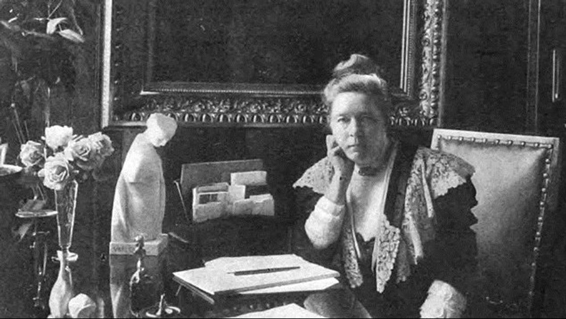 Selma Lagerlöf i sitt arbetsrum. Foto: Wikipedia