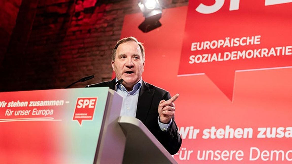 Stefan Löfven i en av sina många roller, som ordförande för Europeiska Socialdemokraterna. Bild: Christoph Soeder/dpa via AP