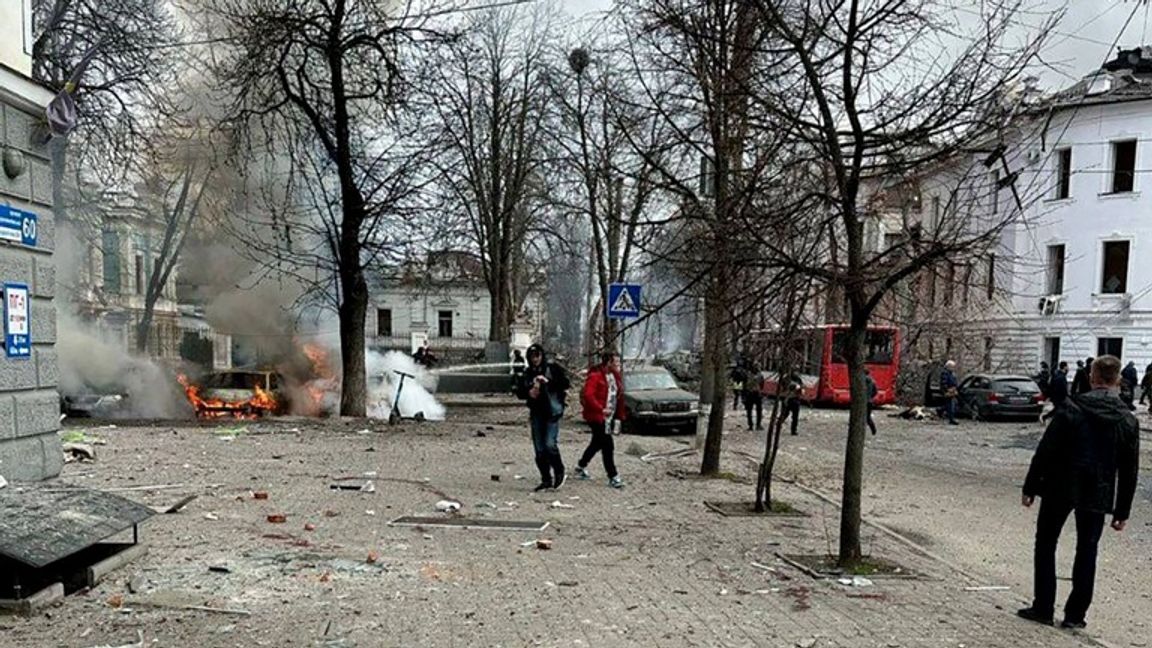 Platsen för söndagens ryska anfall mot Sumy i nordöstra Ukraina. Bilden är beskuren. Sumy stad/Handout via AFP/TT