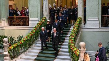 Kungen leder tåget från rikssalen vid riksmötets öppnande 2022. Foto: Henrik Montgomery/TT