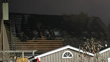 En villa totalförstördes i en brandattack under natten till måndagen. Foto: Isabelle Eriksson