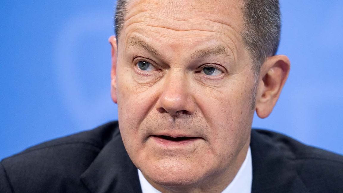 Tysklands förbundskansler Olaf Scholz vill se tuffare tag i vaccineringen av landets befolkning. Foto: 	Bernd von Jutrczenka/AP