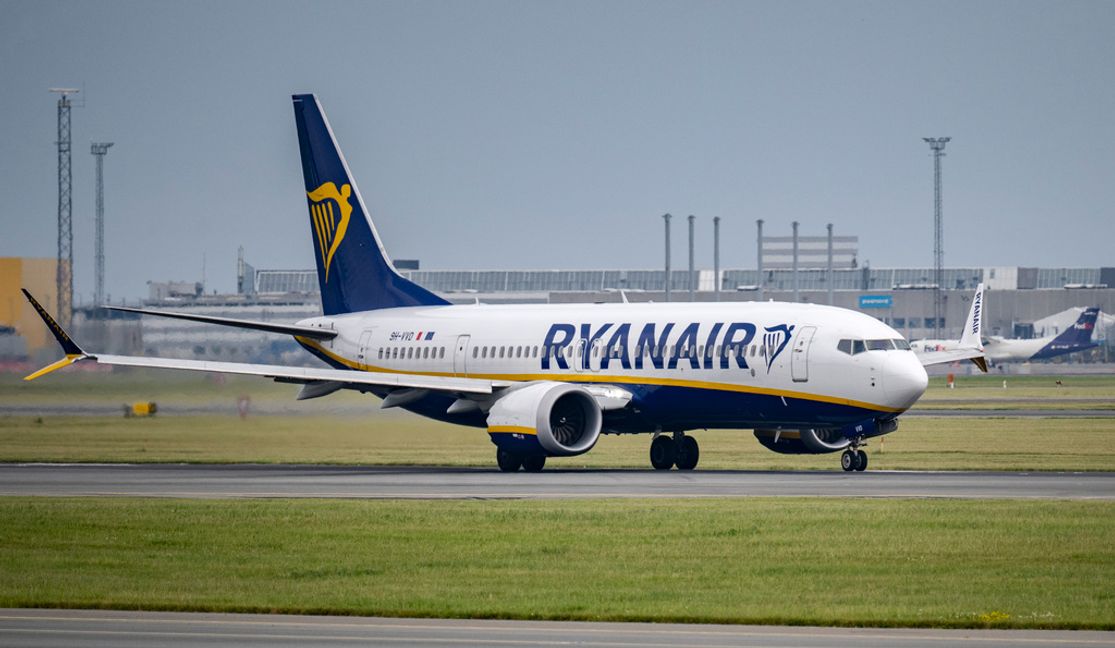 En stökig passagerare tvingade Ryanair att landa i Portugal istället för på Lanzarote. Arkivbild. Johan Nilsson/TT