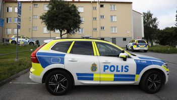 Under tisdagskvällen anhölls en person efter att en man skjutits ihjäl i Södertälje. Foto: MICKAN MÖRK/TT