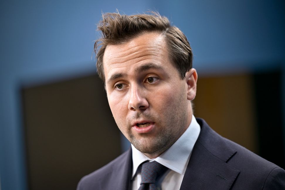 Bistånds- och utrikeshandelsminister Benjamin Dousa (M). Foto: Magnus Lejhall/TT