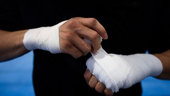 Vad är värst? Aktivklubb Sverige eller Återställ våtmarkerna? Foto: Louise Delmotte / TT