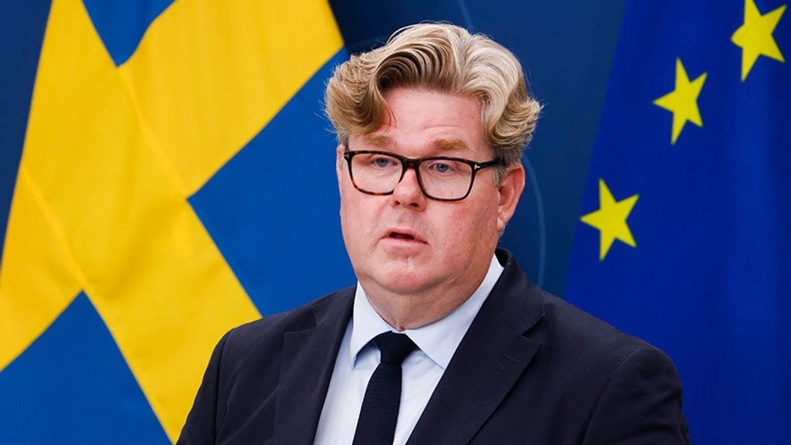 ”Vi kräver att regeringen tillsätter en oberoende granskning av rättssäkerheten i sexualbrottsmål”, skriver Nina Hamilton och Jenny French från nätverket Mannaminne. På bilden: justitieminister Gunnar Strömmer (M). Foto: Cornelia Nordström/TT