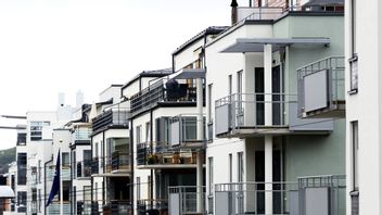 För många har det funnits en tro på evigt låga räntor. För dem kan inflationen bli en hård smäll. Foto: Gunnar Lundmark/TT