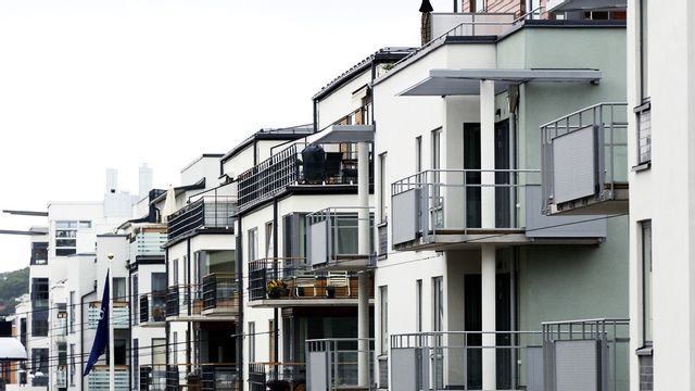 För många har det funnits en tro på evigt låga räntor. För dem kan inflationen bli en hård smäll. Foto: Gunnar Lundmark/TT