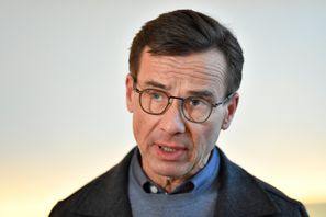 Moderaternas ledare kritiserar Löfven för att leda en "inkompetent och handlingsförlamad" regering. FOTO: Anders Wiklund/TT.