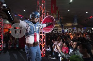 En man i Captain America-kostym.
Foto: STR/AP.